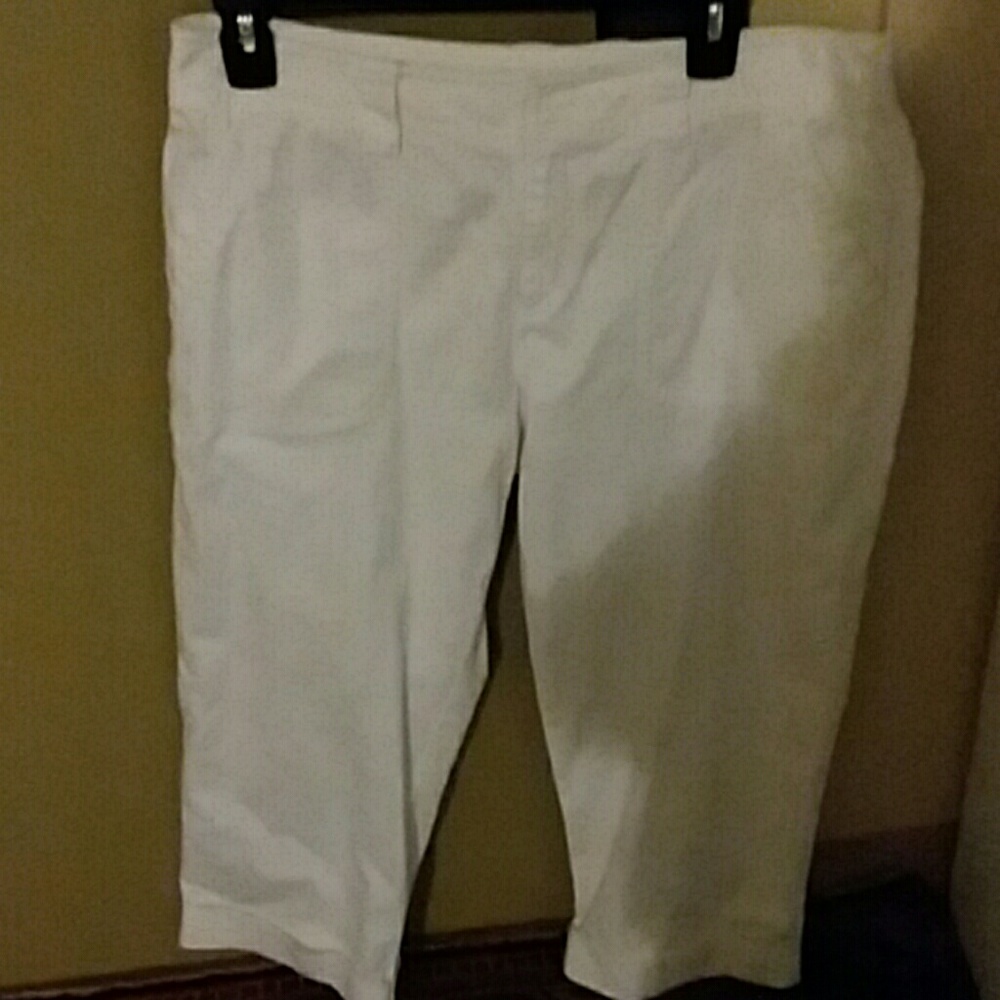 Rafaella White Capris